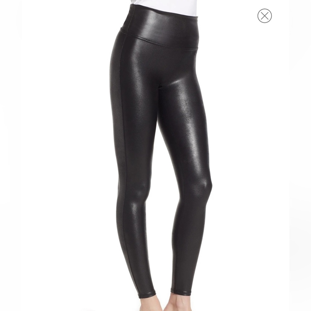 Womens Spanx Faux Leather Leggings. Size PM. Great condition!